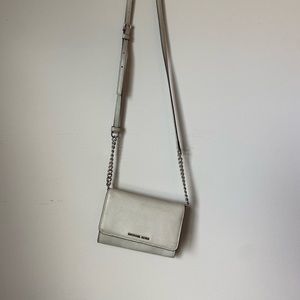 MICHAEL KORS GREY CROSS BODY BAG